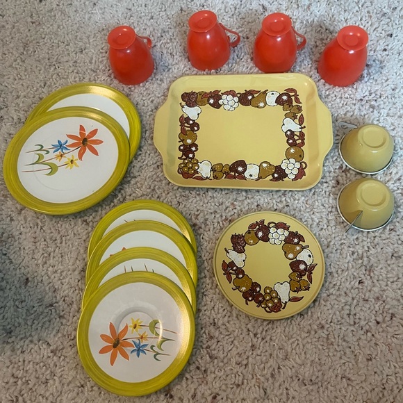 Toys Vintage 14 Piece Miscellaneous Toy Kitchen Dishes Child Tea